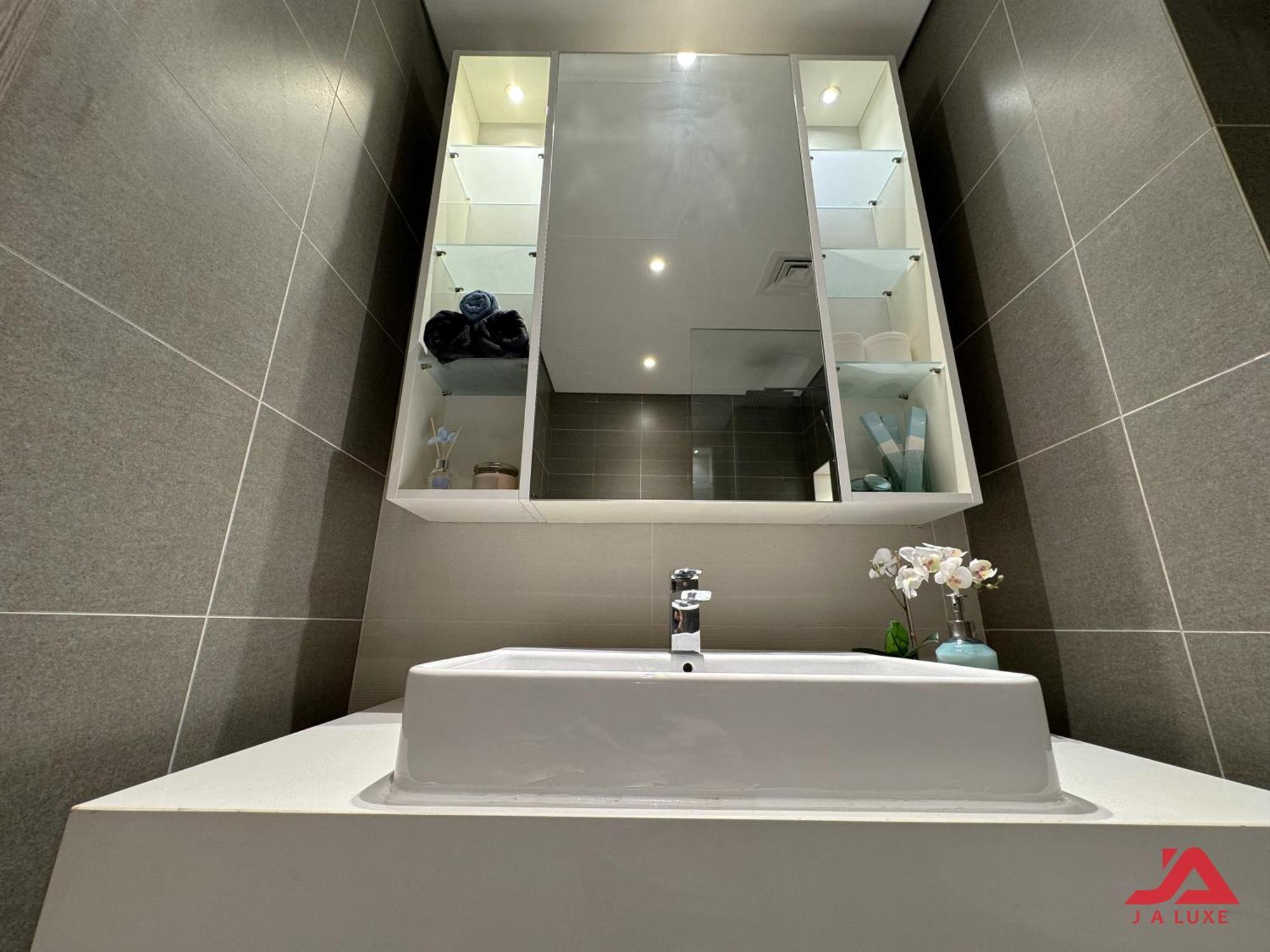Cozy Sea View Apt In Liv Residence Tower, Dubai Marina Cozy Marina & Sea View Apt In Bay Central Tower With Modern Gym & Pool, Steps To Jbr Beach & Metro Eksteriør bilde